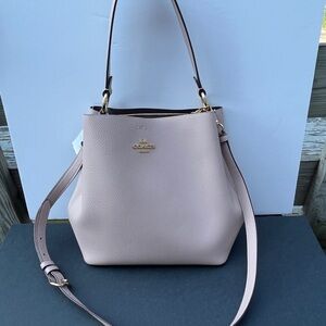 Coach Leather Bucket bag handbag-NWT!